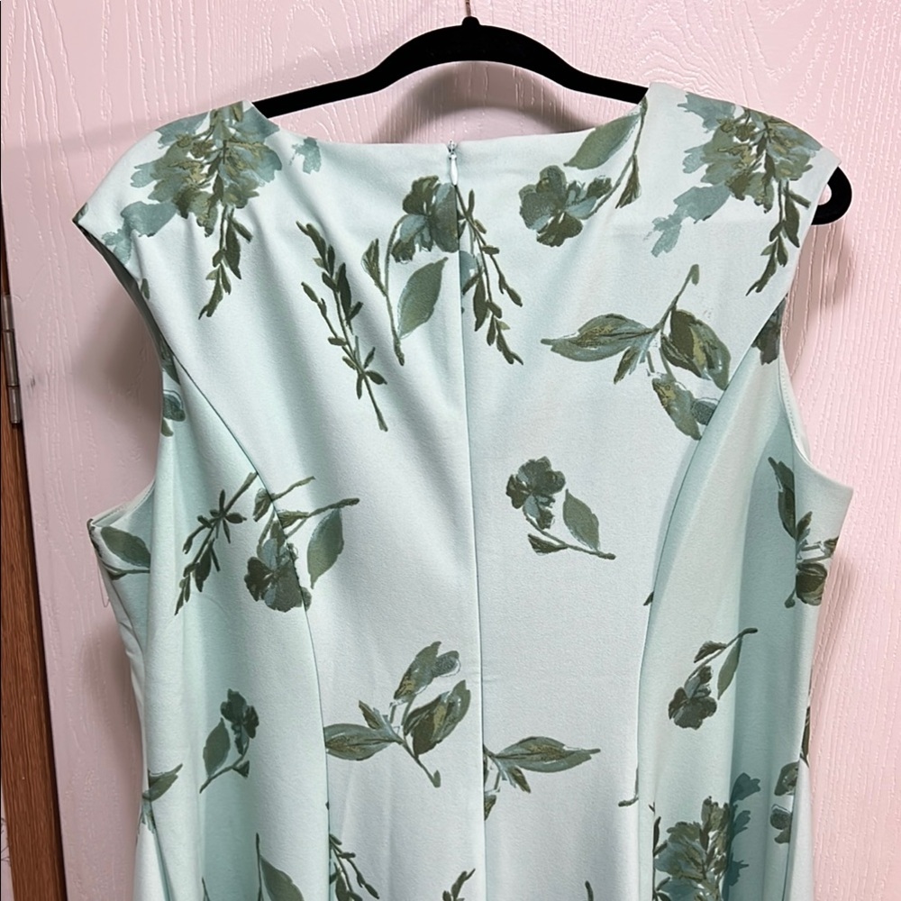 London Times Green A-Line Midi Dress for Wedding - Picture 5 of 5